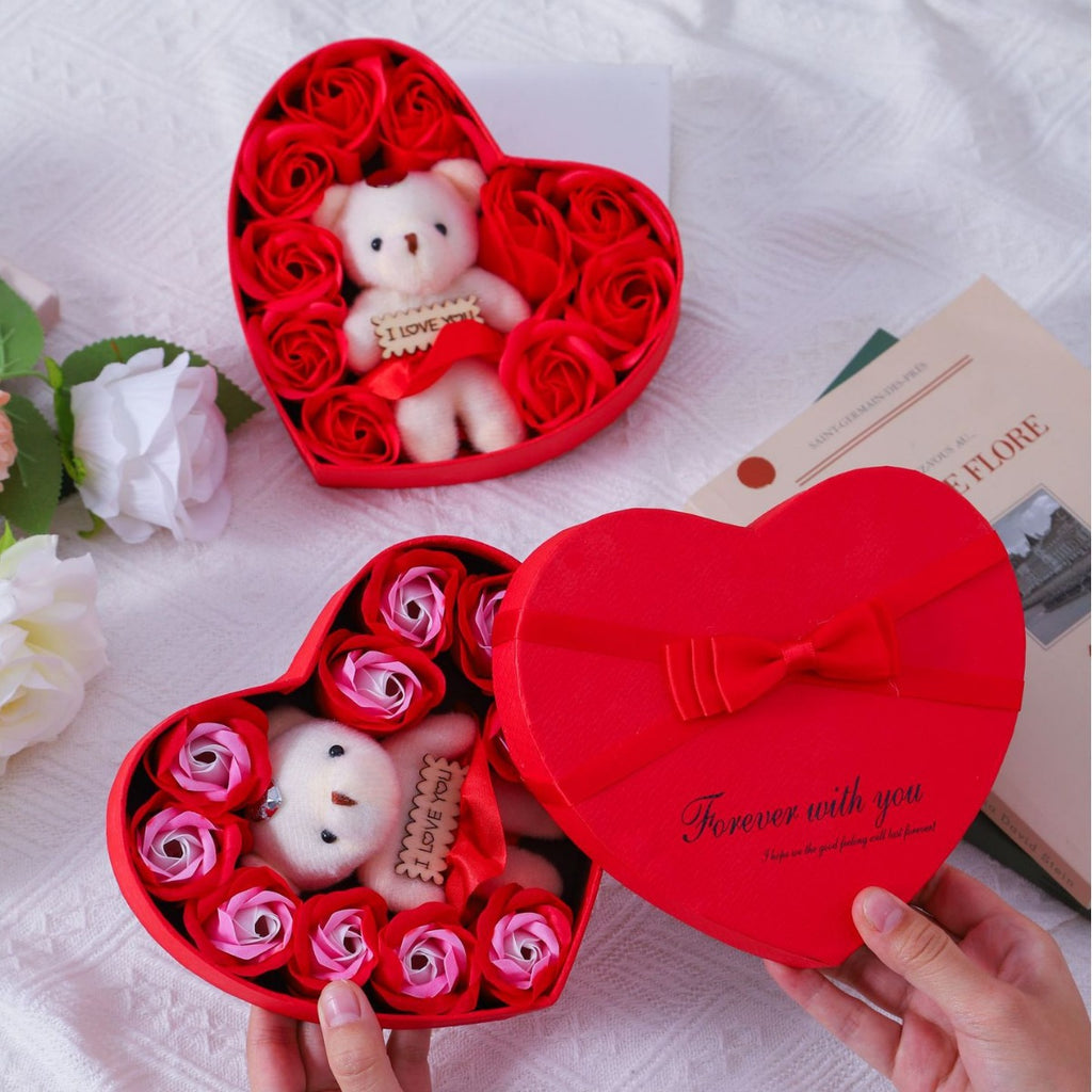 Caja de regalo de corazón con rosas de flores de jabón
