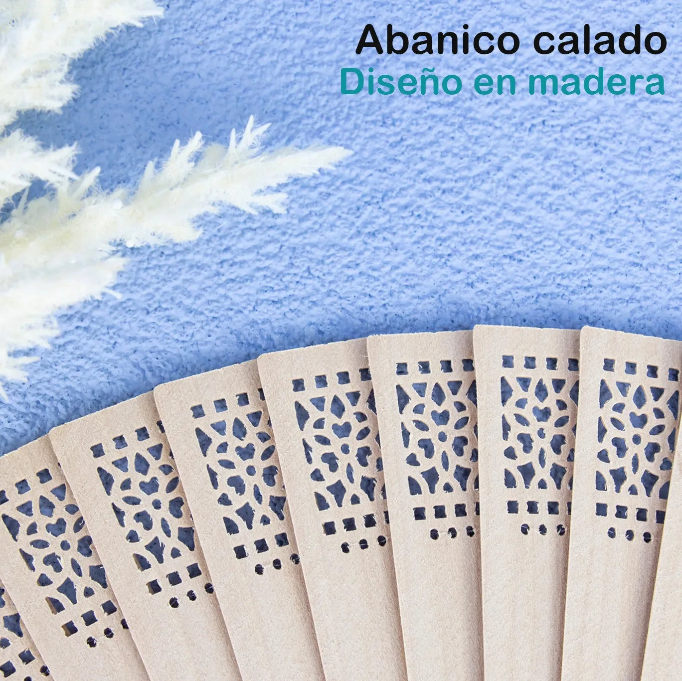 Abanico de madera con pompón fucsia