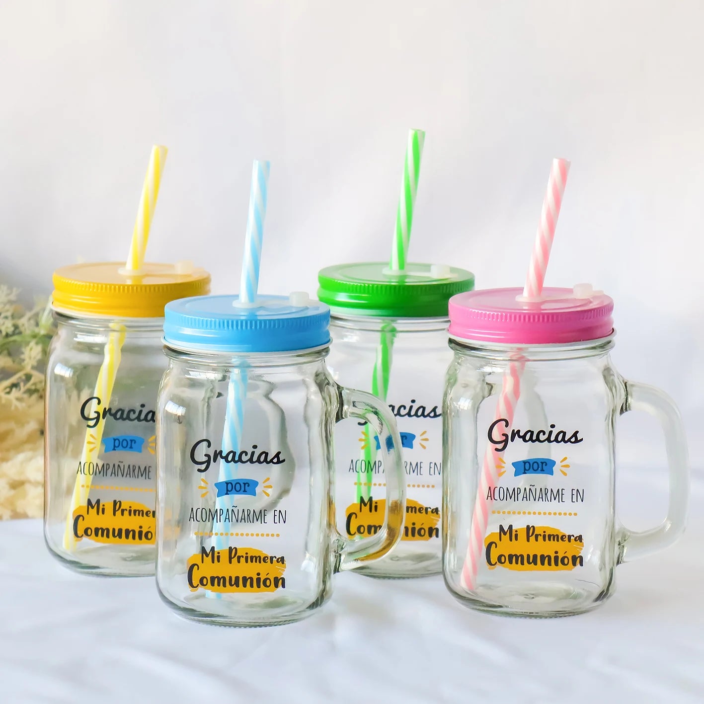 Frascos de cristal con frases