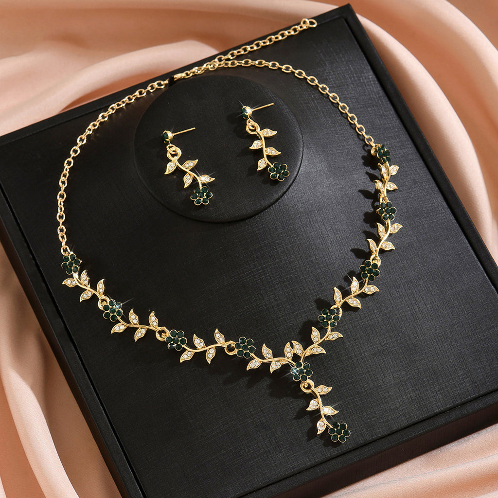 Collar y pendientes de boda